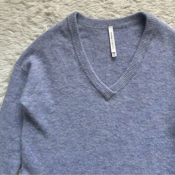 Aritzia The Group Babaton Sweater Alyssa V-neck Long Sleeve Alpaca Wool Blend XS - Picture 4 of 12